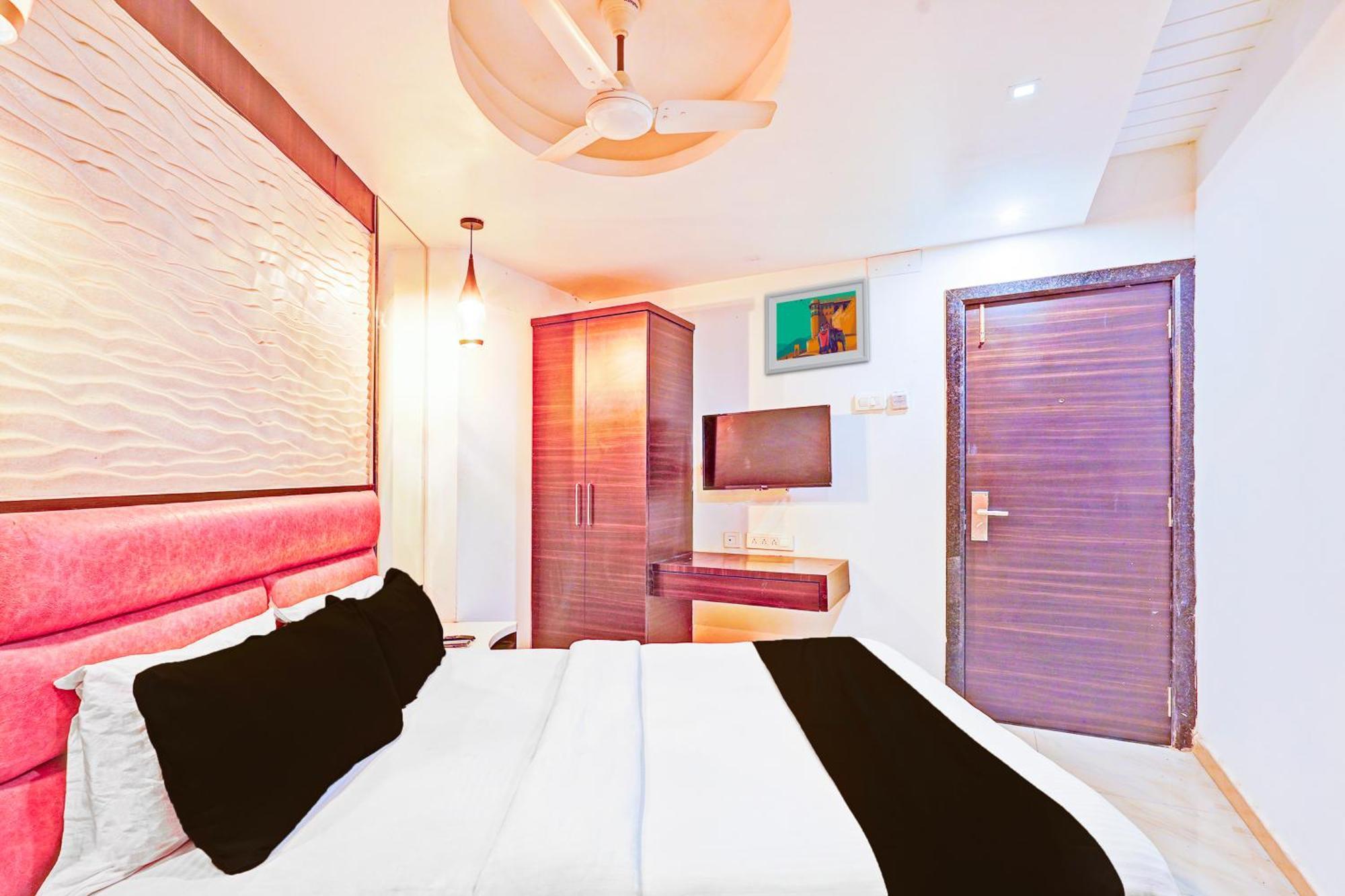 Hotel O Admire Suit Csennai Kültér fotó